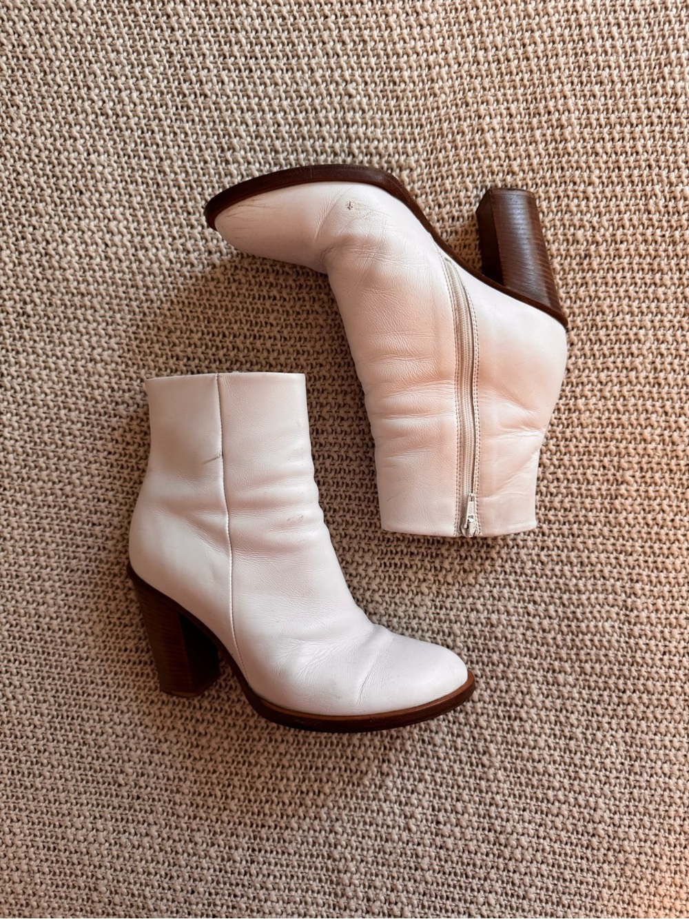 Vero Cuoio Cream Leather Ankle Boots with Brown Block Heel